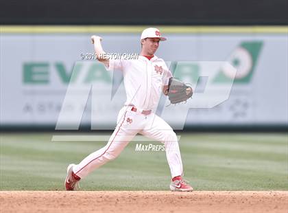 Thumbnail 3 in Tustin vs. Mater Dei photogallery.