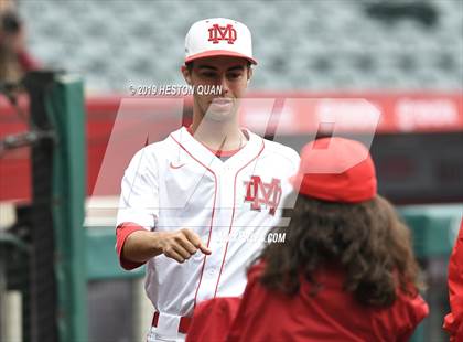 Thumbnail 1 in Tustin vs. Mater Dei photogallery.