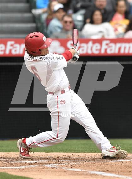 Thumbnail 2 in Tustin vs. Mater Dei photogallery.