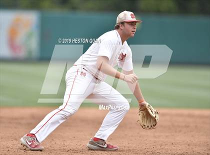 Thumbnail 1 in Tustin vs. Mater Dei photogallery.
