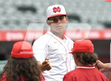 Thumbnail 3 in Tustin vs. Mater Dei photogallery.