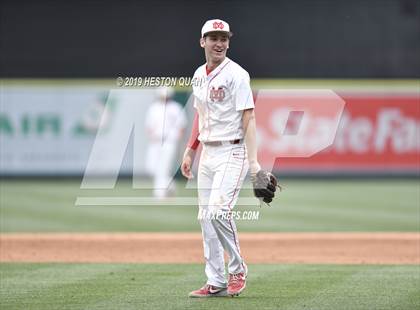 Thumbnail 3 in Tustin vs. Mater Dei photogallery.
