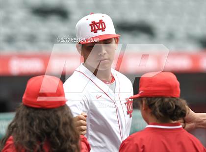 Thumbnail 1 in Tustin vs. Mater Dei photogallery.