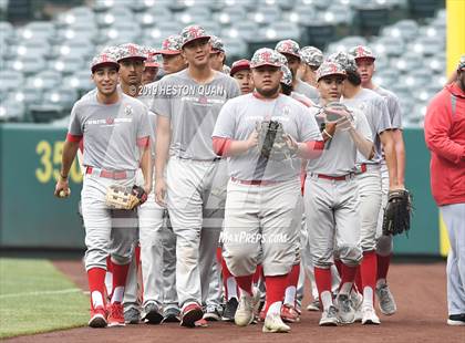 Thumbnail 2 in Tustin vs. Mater Dei photogallery.