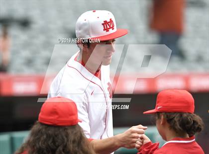 Thumbnail 1 in Tustin vs. Mater Dei photogallery.