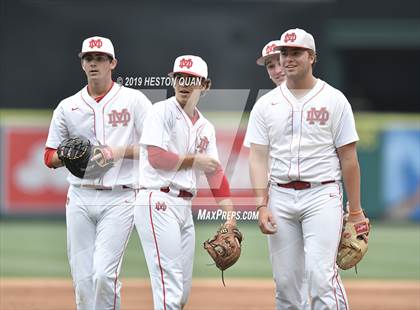 Thumbnail 2 in Tustin vs. Mater Dei photogallery.