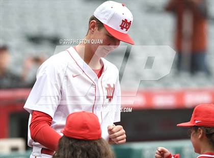 Thumbnail 2 in Tustin vs. Mater Dei photogallery.
