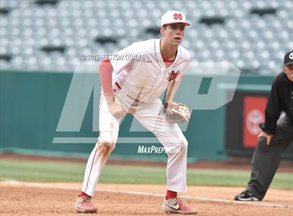 Thumbnail 1 in Tustin vs. Mater Dei photogallery.