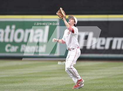 Thumbnail 3 in Tustin vs. Mater Dei photogallery.