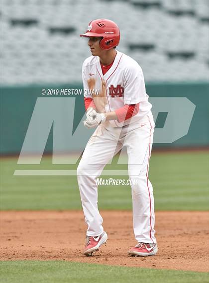 Thumbnail 2 in Tustin vs. Mater Dei photogallery.