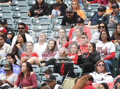 Thumbnail 2 in Tustin vs. Mater Dei photogallery.