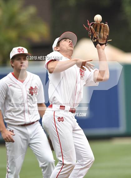 Thumbnail 2 in Tustin vs. Mater Dei photogallery.