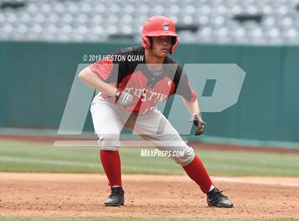 Thumbnail 1 in Tustin vs. Mater Dei photogallery.