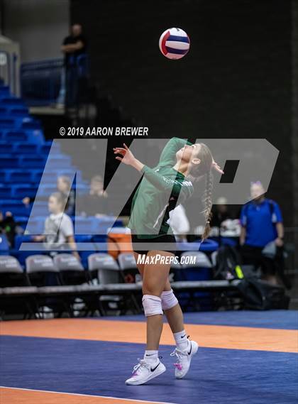 Thumbnail 2 in Episcopal vs. Fountain Lake (AAA 3A Final) photogallery.
