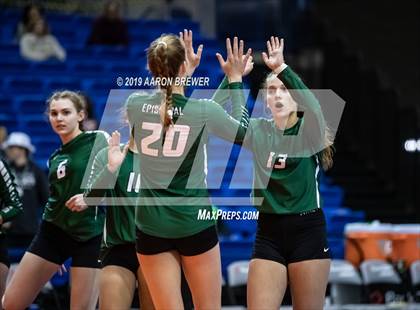 Thumbnail 3 in Episcopal vs. Fountain Lake (AAA 3A Final) photogallery.