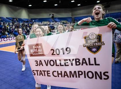 Thumbnail 3 in Episcopal vs. Fountain Lake (AAA 3A Final) photogallery.