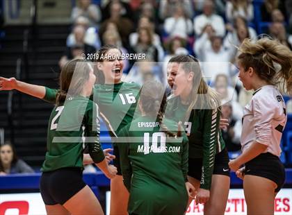 Thumbnail 2 in Episcopal vs. Fountain Lake (AAA 3A Final) photogallery.