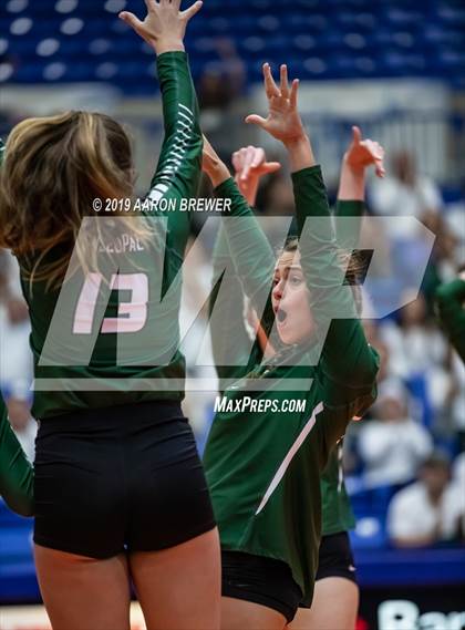 Thumbnail 1 in Episcopal vs. Fountain Lake (AAA 3A Final) photogallery.