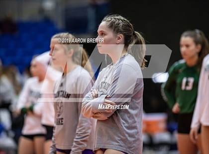 Thumbnail 1 in Episcopal vs. Fountain Lake (AAA 3A Final) photogallery.
