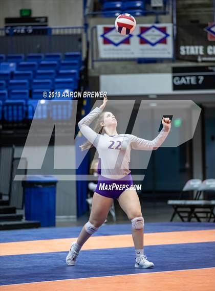 Thumbnail 1 in Episcopal vs. Fountain Lake (AAA 3A Final) photogallery.