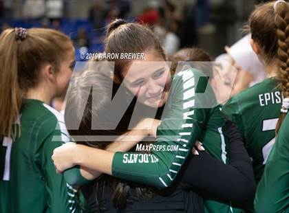 Thumbnail 1 in Episcopal vs. Fountain Lake (AAA 3A Final) photogallery.