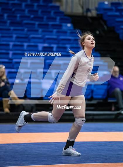 Thumbnail 2 in Episcopal vs. Fountain Lake (AAA 3A Final) photogallery.