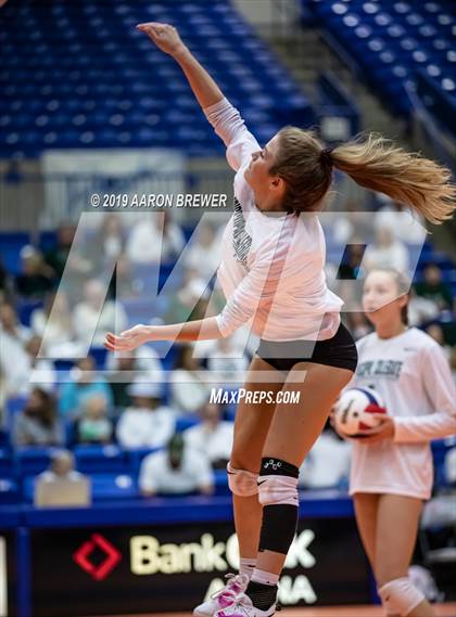 Thumbnail 2 in Episcopal vs. Fountain Lake (AAA 3A Final) photogallery.