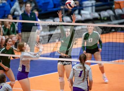 Thumbnail 3 in Episcopal vs. Fountain Lake (AAA 3A Final) photogallery.
