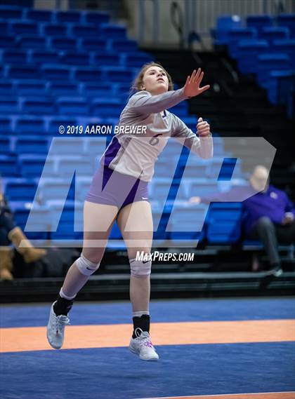Thumbnail 1 in Episcopal vs. Fountain Lake (AAA 3A Final) photogallery.