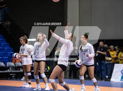 Thumbnail 1 in Episcopal vs. Fountain Lake (AAA 3A Final) photogallery.