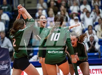 Thumbnail 1 in Episcopal vs. Fountain Lake (AAA 3A Final) photogallery.