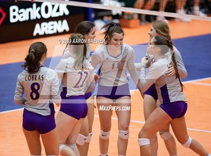 Thumbnail 1 in Episcopal vs. Fountain Lake (AAA 3A Final) photogallery.