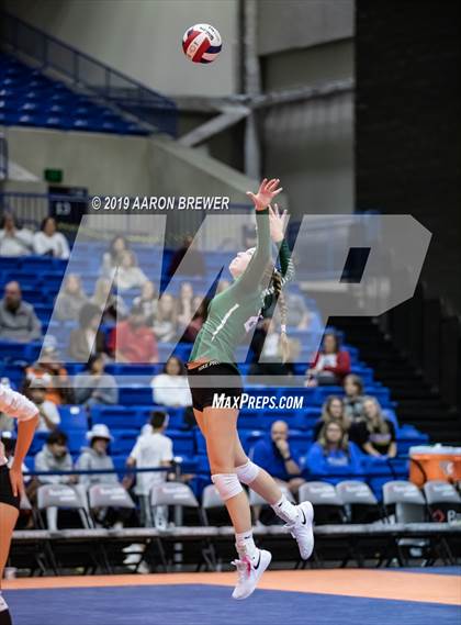 Thumbnail 2 in Episcopal vs. Fountain Lake (AAA 3A Final) photogallery.