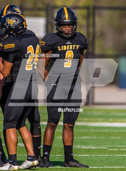 Thumbnail 1 in Liberty vs. Giddings photogallery.