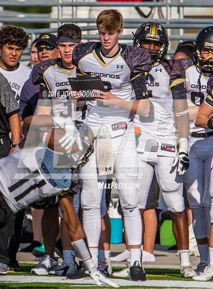 Thumbnail 3 in Liberty vs. Giddings photogallery.