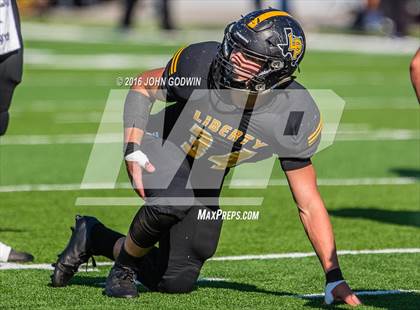 Thumbnail 2 in Liberty vs. Giddings photogallery.