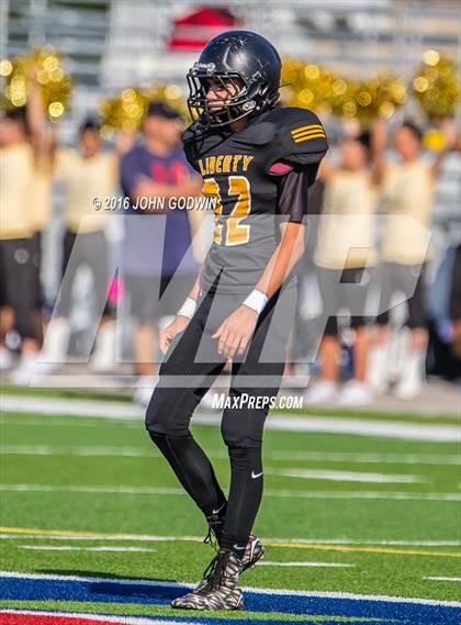 Thumbnail 2 in Liberty vs. Giddings photogallery.