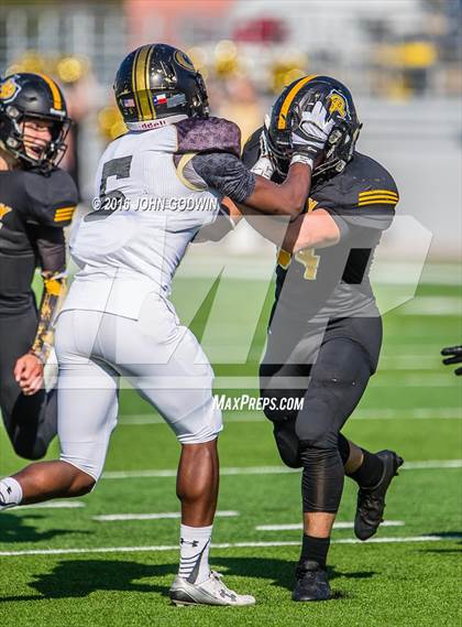 Thumbnail 1 in Liberty vs. Giddings photogallery.