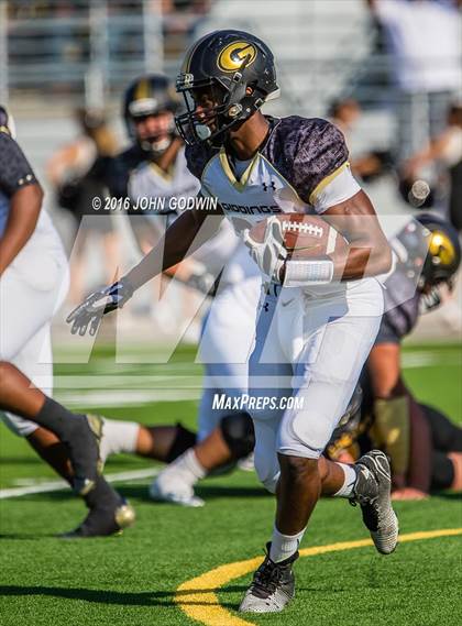 Thumbnail 2 in Liberty vs. Giddings photogallery.