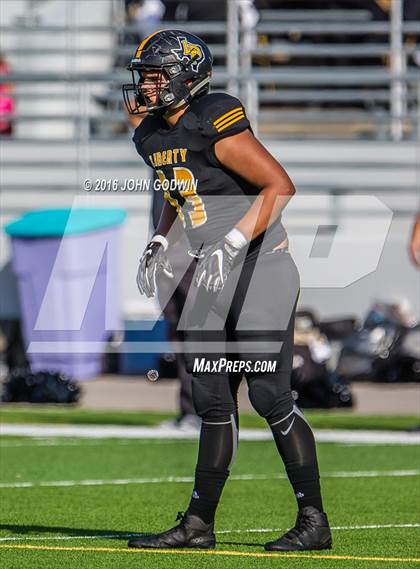 Thumbnail 3 in Liberty vs. Giddings photogallery.