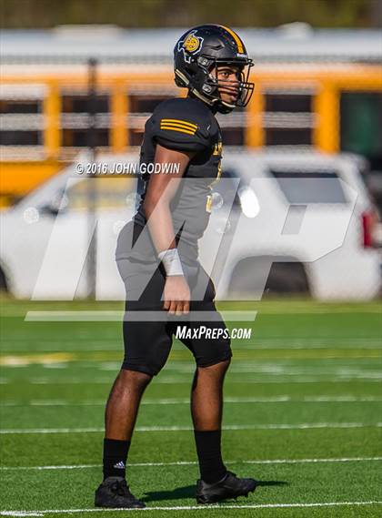 Thumbnail 2 in Liberty vs. Giddings photogallery.