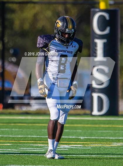 Thumbnail 2 in Liberty vs. Giddings photogallery.