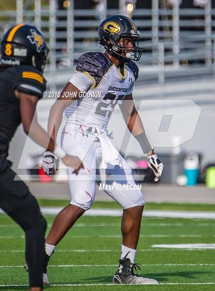 Thumbnail 3 in Liberty vs. Giddings photogallery.