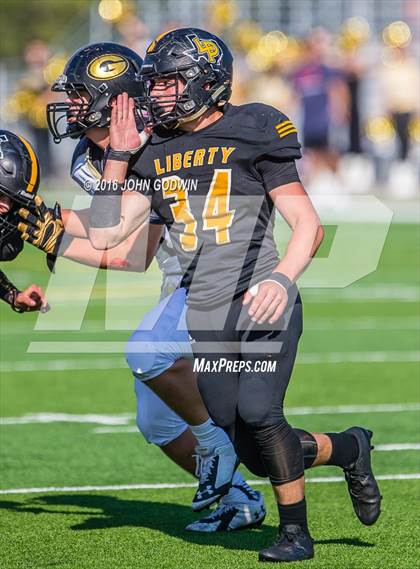Thumbnail 2 in Liberty vs. Giddings photogallery.