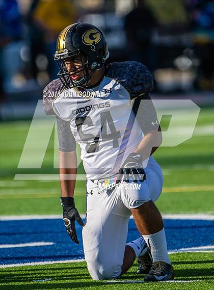 Thumbnail 2 in Liberty vs. Giddings photogallery.
