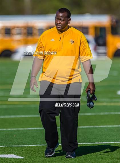 Thumbnail 3 in Liberty vs. Giddings photogallery.