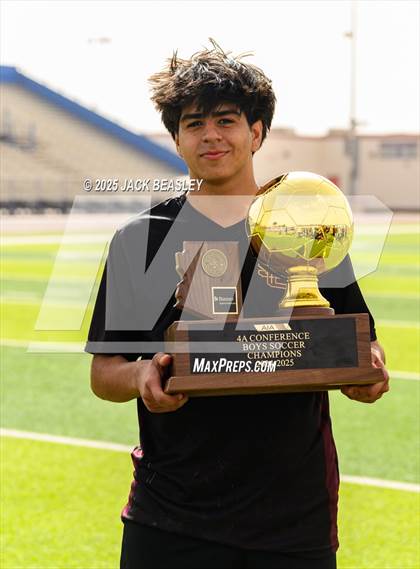 Thumbnail 1 in Salpointe Catholic vs Saguaro (AIA 4A Final Awards) photogallery.