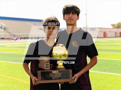 Thumbnail 3 in Salpointe Catholic vs Saguaro (AIA 4A Final Awards) photogallery.