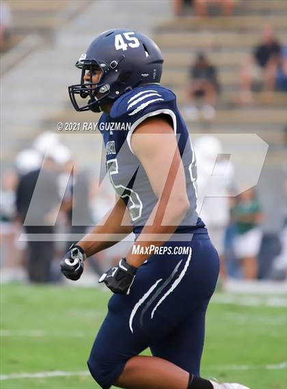 Thumbnail 1 in Clovis East vs. Dinuba photogallery.