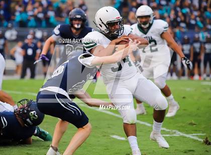 Thumbnail 2 in Clovis East vs. Dinuba photogallery.